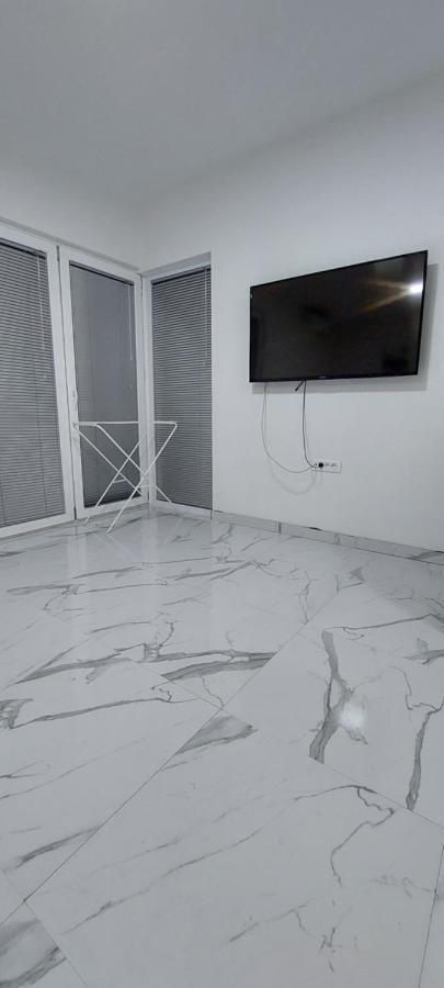 Luka Apartment In The Center Of โอครีด ภายนอก รูปภาพ